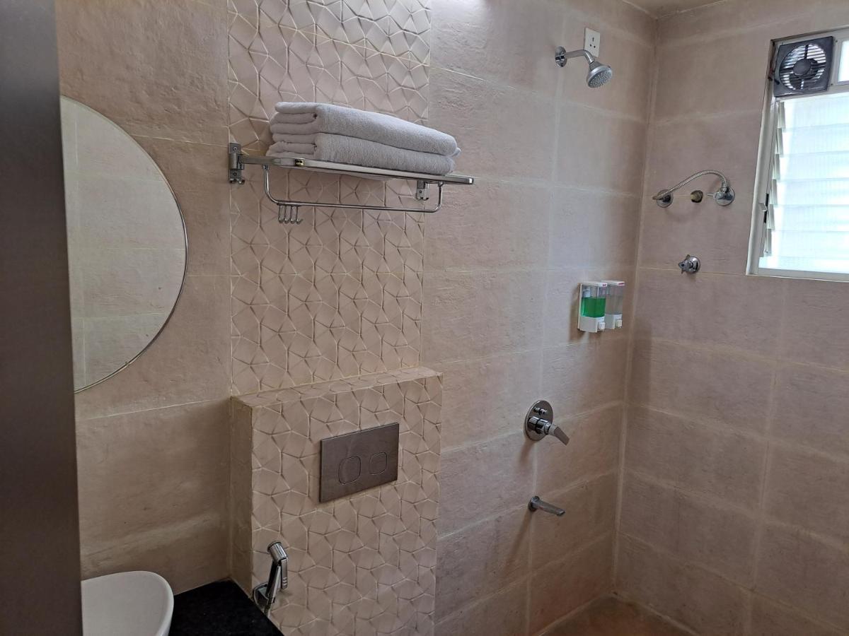 Bouquet Residency Hotel Nashik Luaran gambar