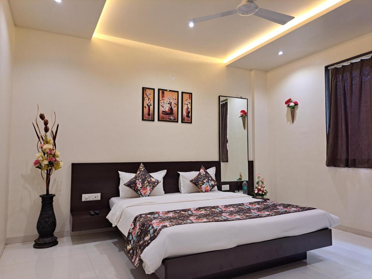 Bouquet Residency Hotel Nashik Luaran gambar