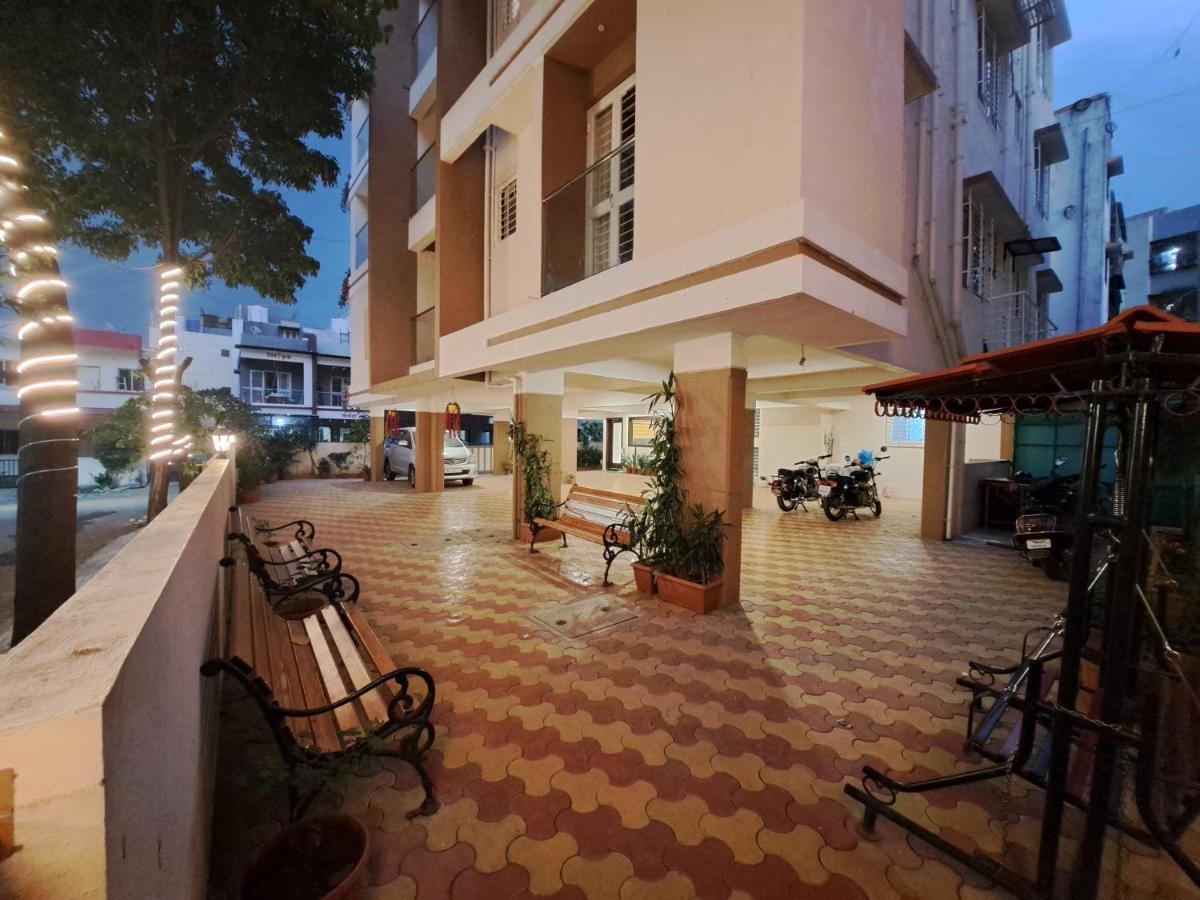 Bouquet Residency Hotel Nashik Luaran gambar