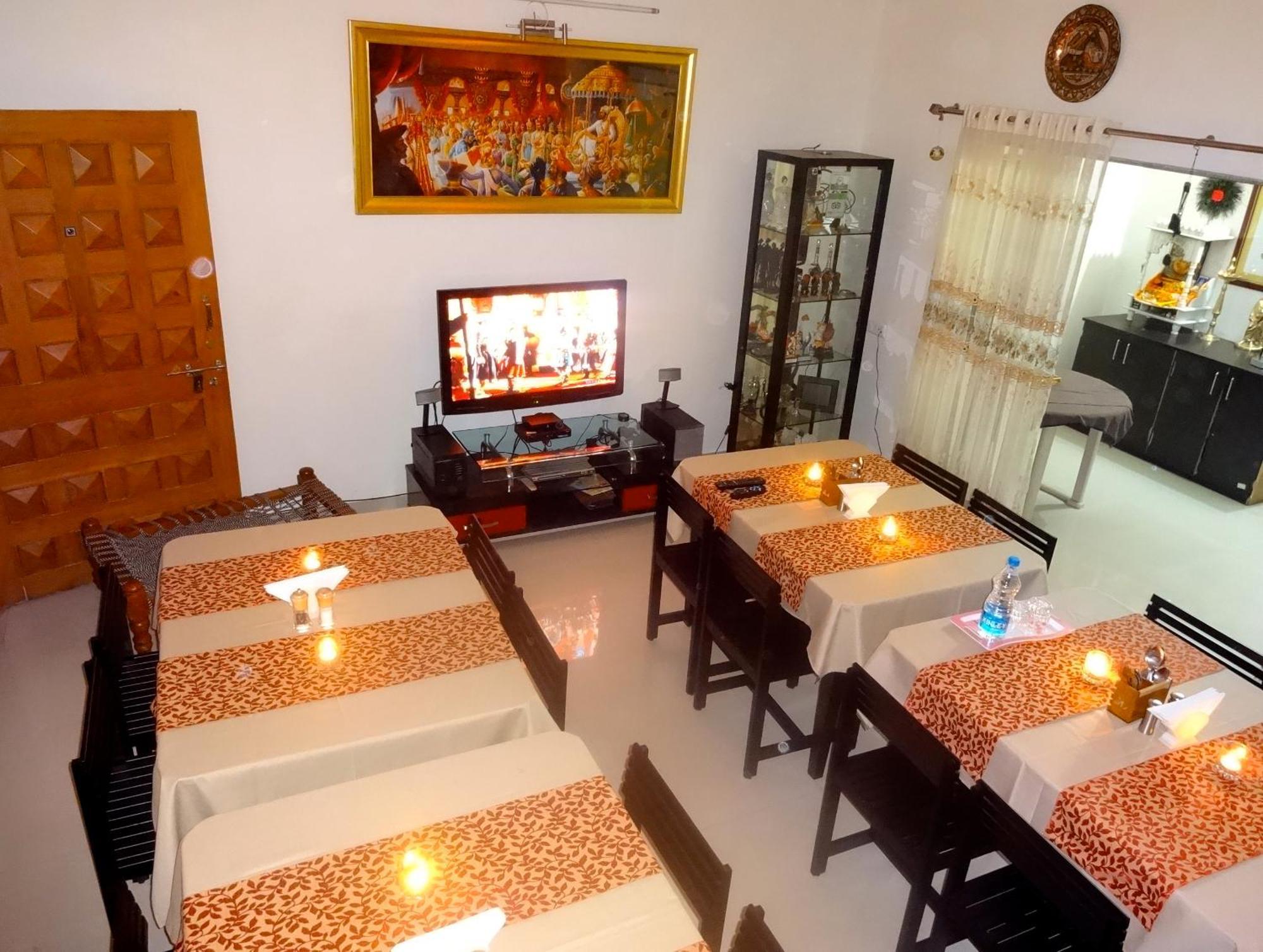 Bouquet Residency Hotel Nashik Luaran gambar