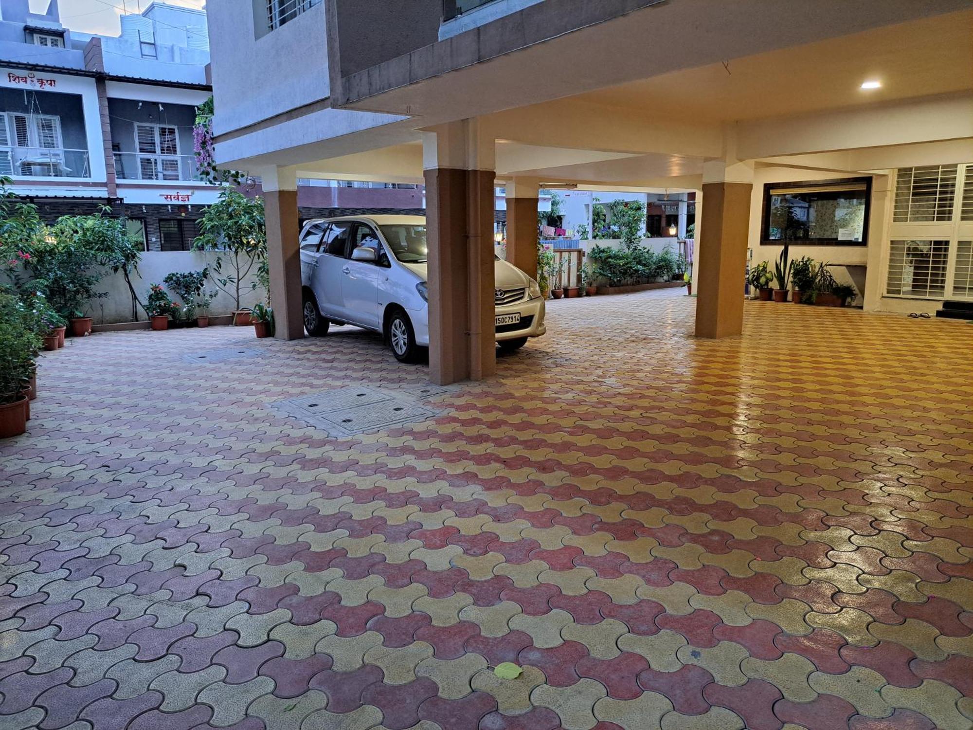 Bouquet Residency Hotel Nashik Luaran gambar